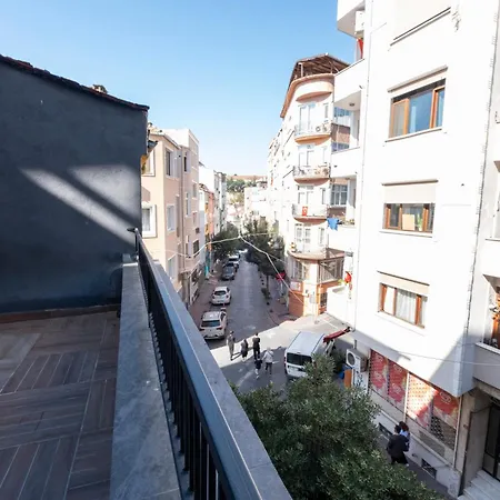 4-bedroom House With Private Terrace And 2 Bathrooms * İstanbul