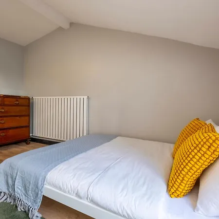 4-bedroom House With Private Terrace And 2 Bathrooms * İstanbul