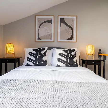 4-bedroom House With Private Terrace And 2 Bathrooms