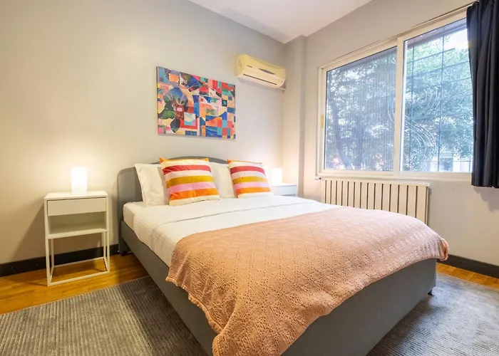 4-bedroom House With Private Terrace And 2 Bathrooms Daire İstanbul