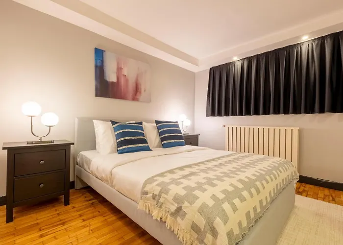 4-bedroom House With Private Terrace And 2 Bathrooms Daire *