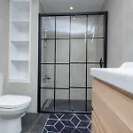 4-bedroom House With Private Terrace And 2 Bathrooms Apartamento Estambul