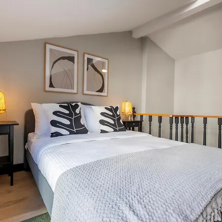 Appartement 4-bedroom House With Private Terrace And 2 Bathrooms Istambul