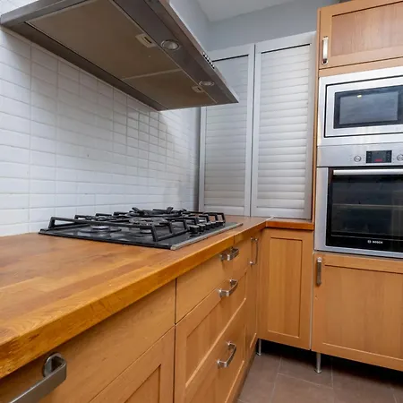 4-bedroom House With Private Terrace And 2 Bathrooms * 伊斯坦布尔