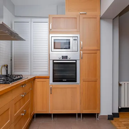 4-bedroom House With Private Terrace And 2 Bathrooms