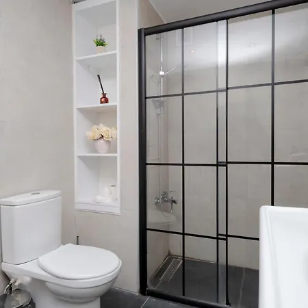4-bedroom House With Private Terrace And 2 Bathrooms