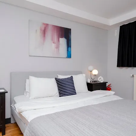 4-bedroom House With Private Terrace And 2 Bathrooms İstanbul