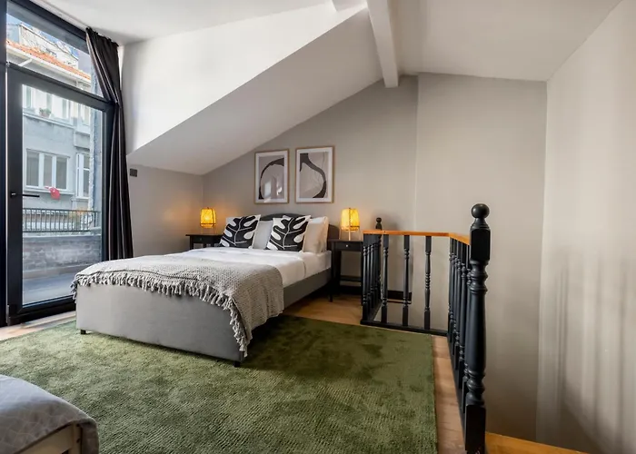 4-bedroom House With Private Terrace And 2 Bathrooms Appartement