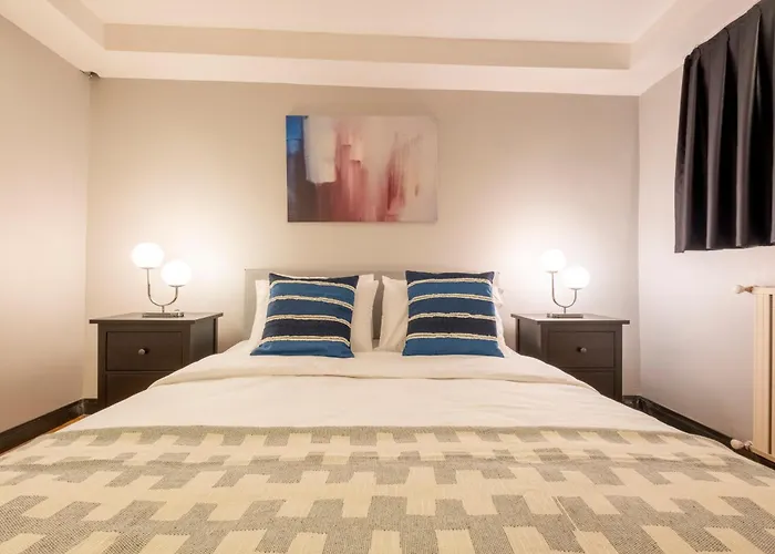 4-bedroom House With Private Terrace And 2 Bathrooms Appartement