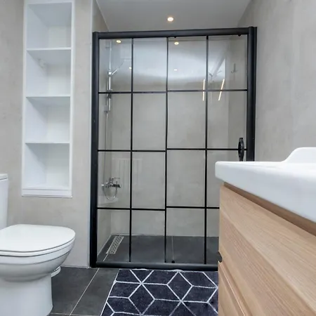 4-bedroom House With Private Terrace And 2 Bathrooms Apartamento Istambul