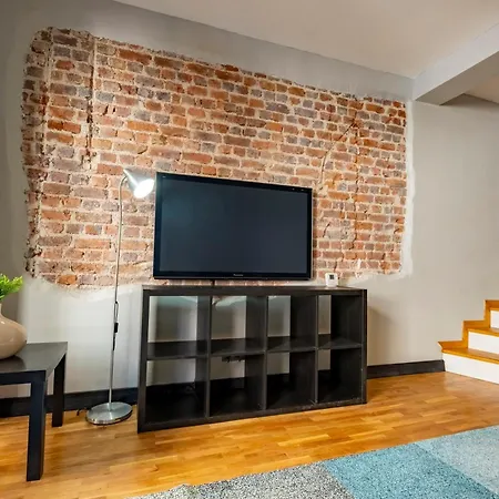 아파트 4-bedroom House With Private Terrace And 2 Bathrooms