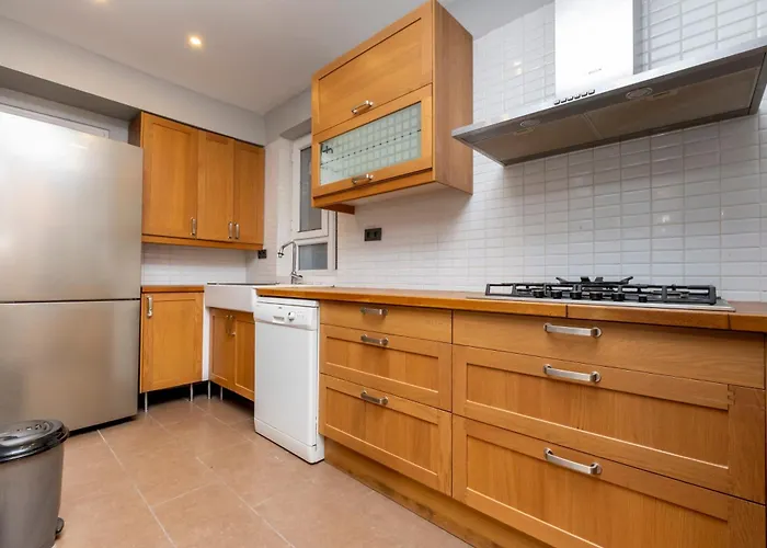 4-bedroom House With Private Terrace And 2 Bathrooms * Istambul