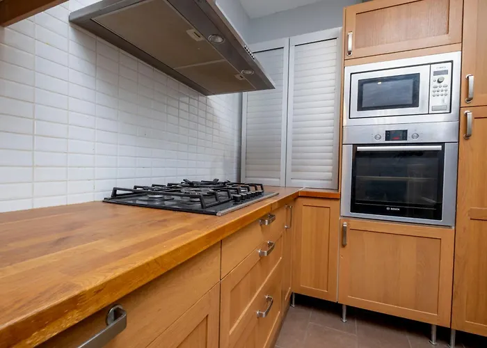 4-bedroom House With Private Terrace And 2 Bathrooms * Istambul