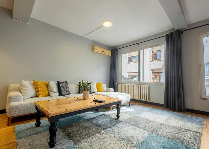 4-bedroom House With Private Terrace And 2 Bathrooms Istambul